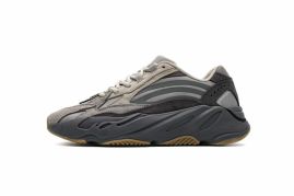 Picture of Yeezy 700 _SKUfc4222763fc